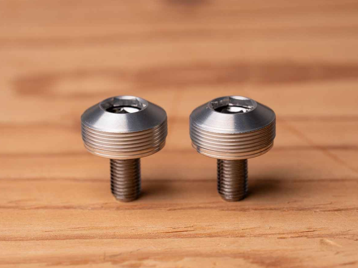 BLUE LUG BUMPY CRANK CAP SET