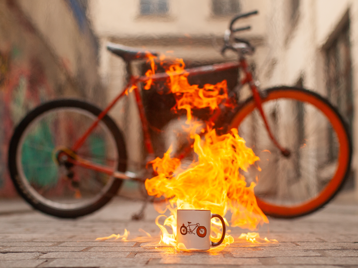 LA CHOUETTE x BICYCLE PUBES MUG