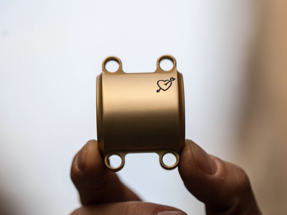 SIMWORKS RHONDA FACE PLATE - GOLD 2024 LIMITED