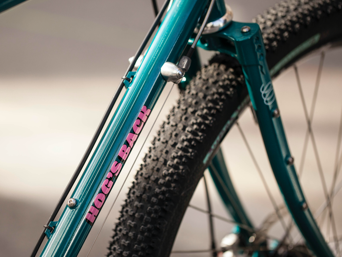 RICHARD'S BASSI HOG'S BACK