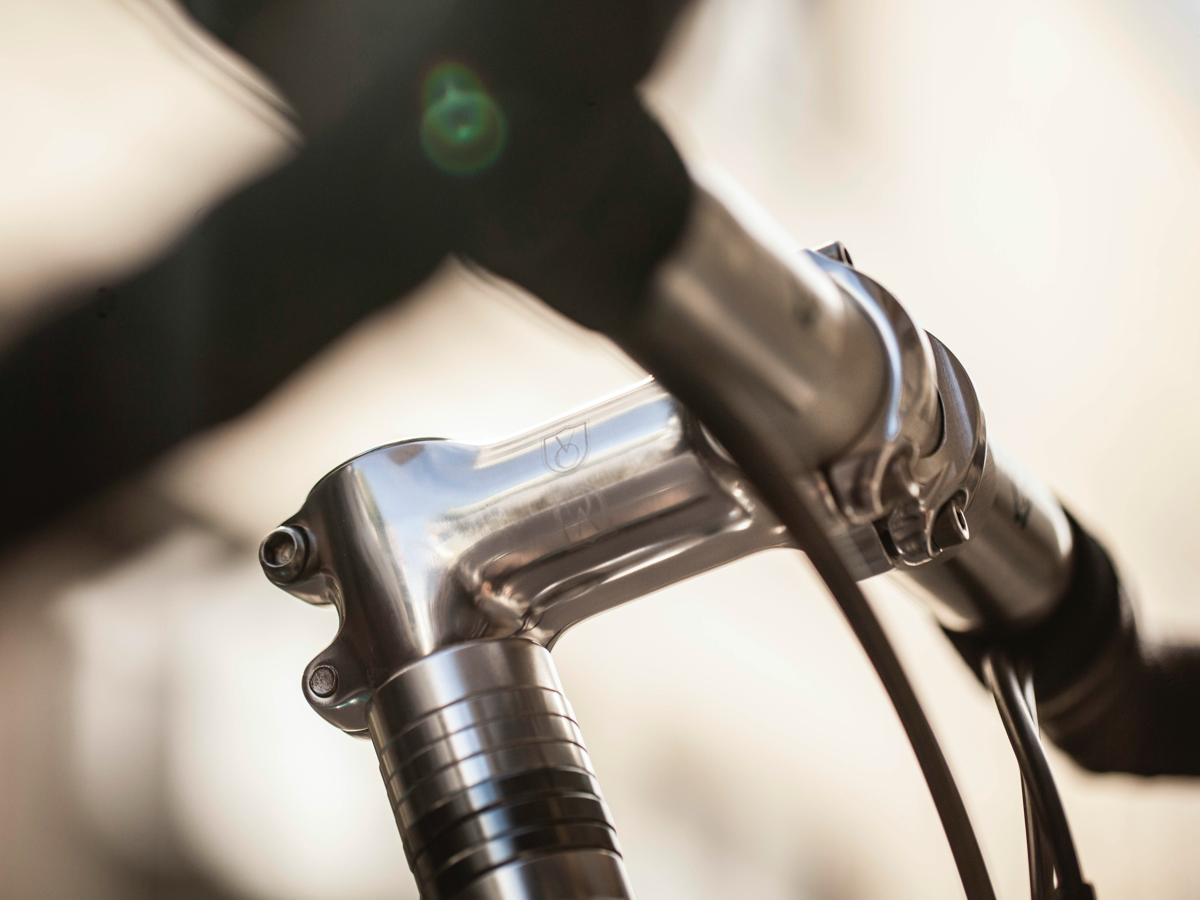 RICHARD'S BASSI HOG'S BACK