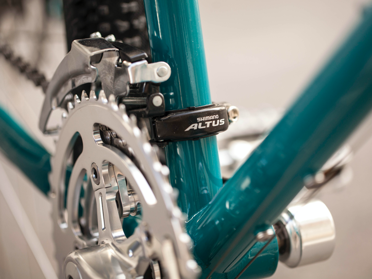 RICHARD'S BASSI HOG'S BACK