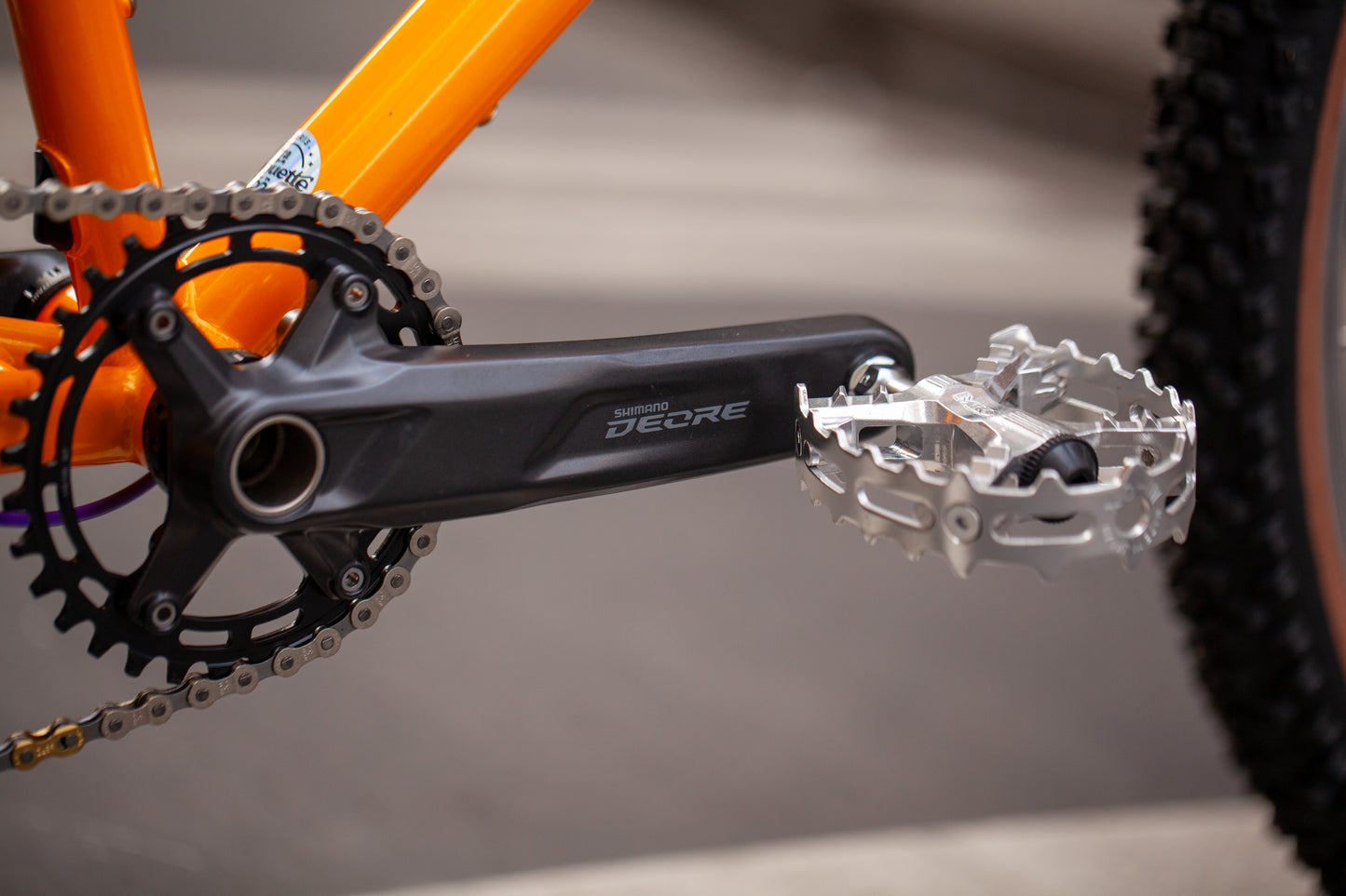 CRUST WOMBAT CUSTOM BUILD - LARGE