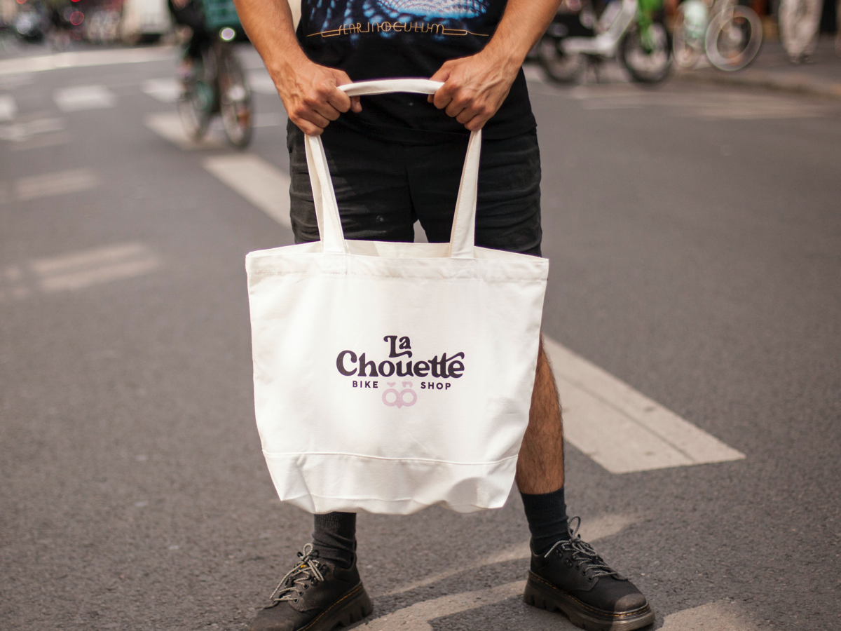 LA CHOUETTE TOTE BAG