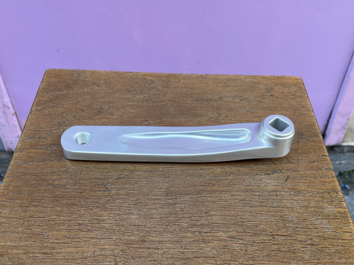 RIVENDELL CRANK SET - SILVER1 - WIDE/LOW DOUBLE 38X24 (WITH GUARD)