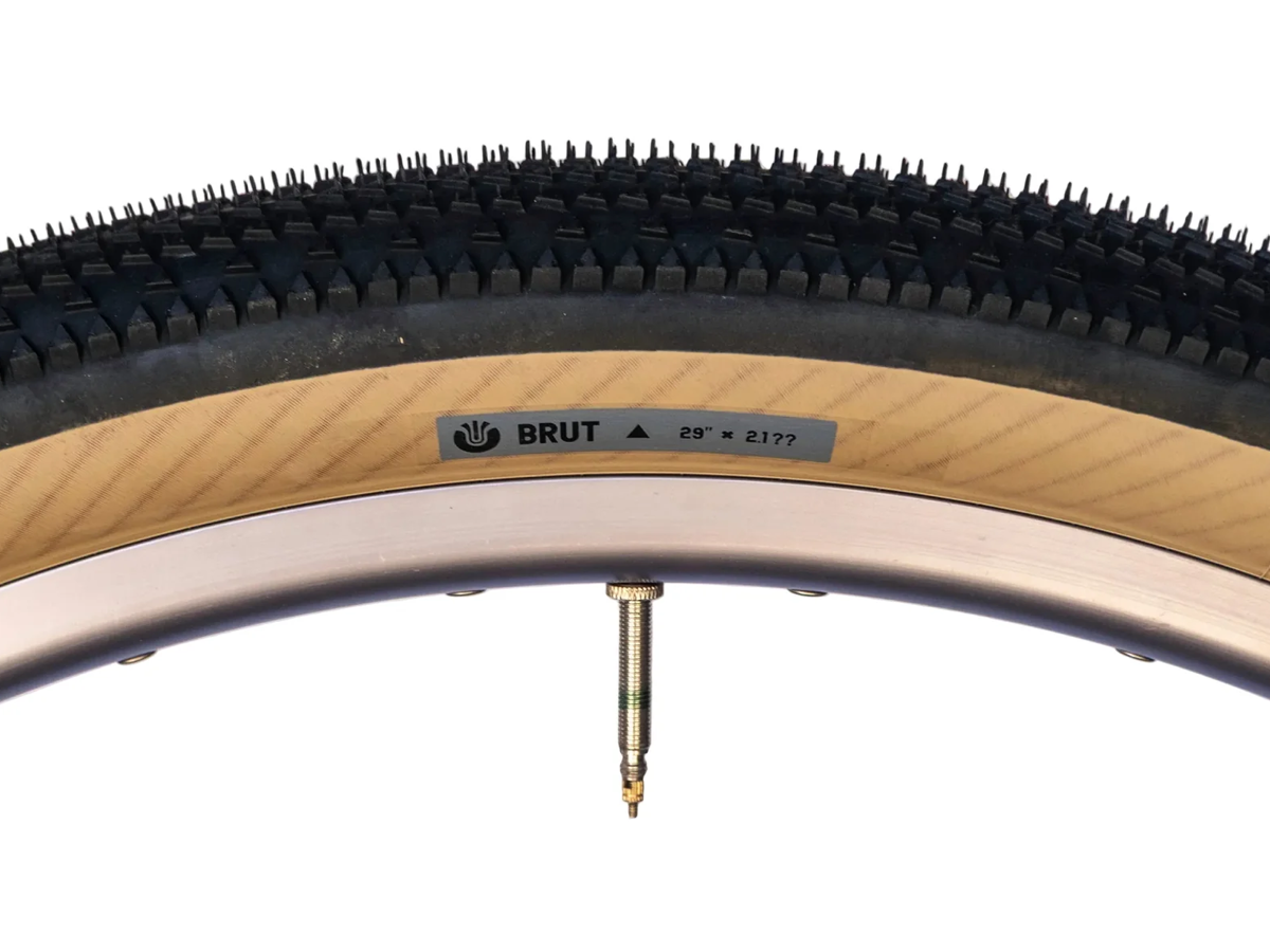 ULTRADYNAMICO BRUT JFF TYRES