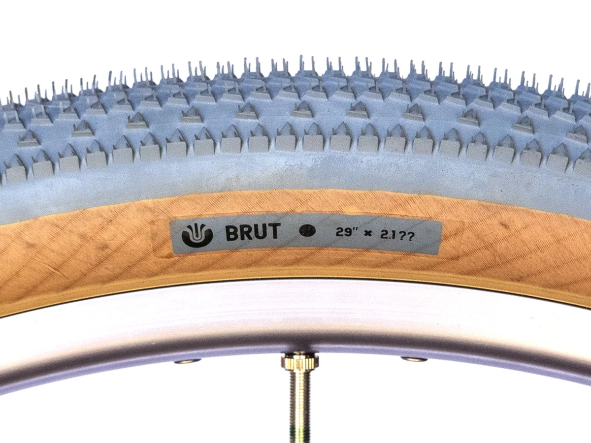 ULTRADYNAMICO BRUT RACE TYRES